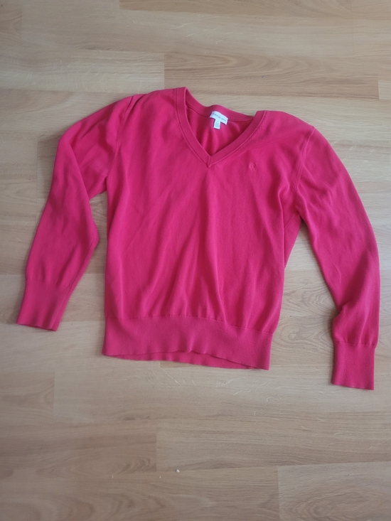 Calvin Klein Sweaters - Calvin Klein Women's V-Neck Sweater in Coral